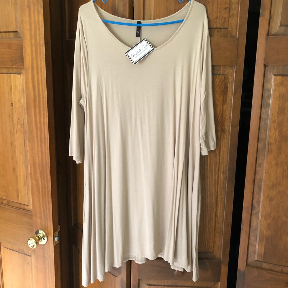 Plus size beige tunic